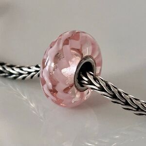 TROLLBEADS UU Light Pink Swirls Unique LAA 925S NEW Condition!